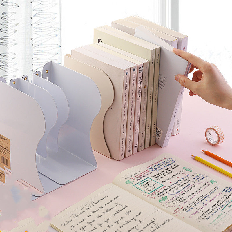 Retractable book stand
